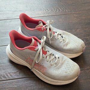 HOKA Mach 6 Running Shoes